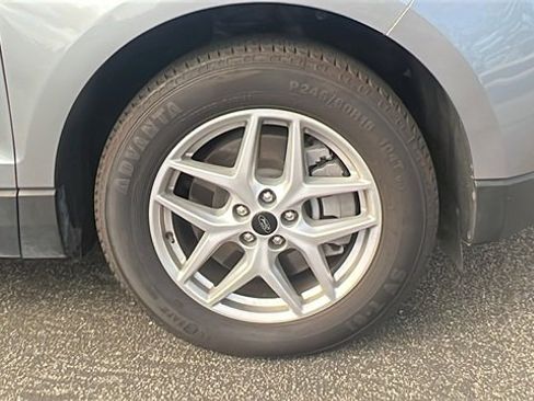 Used 2024 Ford Edge SEL image 9