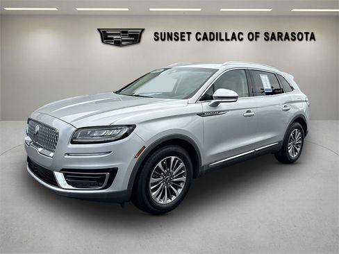 Used 2019 Lincoln Nautilus Select w/ Cargo Utility Package FWD image 8