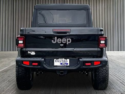 Used 2025 Jeep Gladiator Rubicon w/ Safety Group AWD/4WD image 4