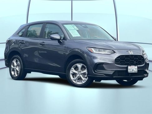 Certified 2025 Honda HR-V LX image 2