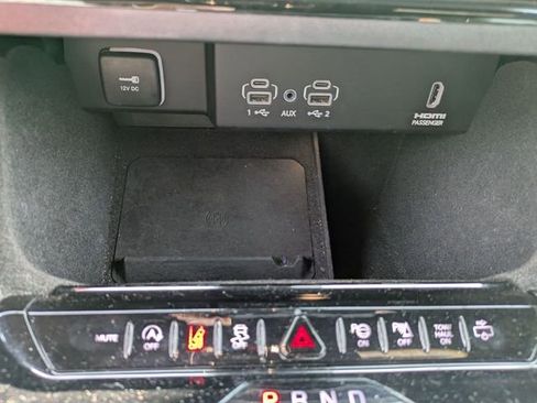 Used 2022 Jeep Wagoneer Series III w/ Convenience Group I image 25