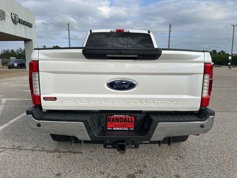 Used 2019 Ford F250 Lariat w/ Lariat Ultimate Package image 6