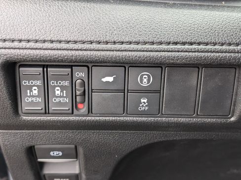 Used 2024 Honda Odyssey EX-L image 19