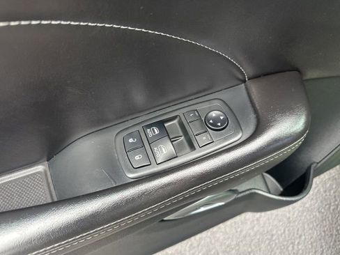 Used 2018 Dodge Challenger GT w/ Driver Convenience Group image 9