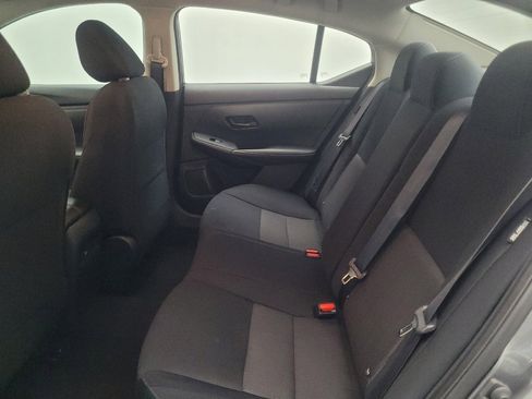 Used 2024 Nissan Sentra SV FWD image 18
