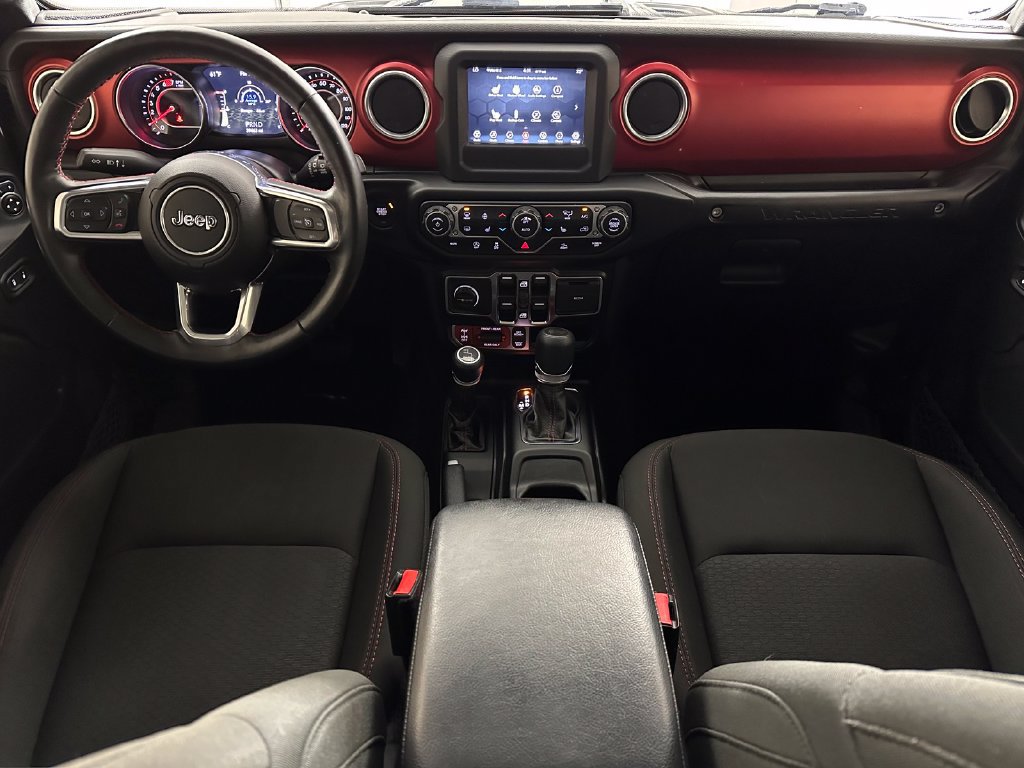 Used 2021 Jeep Wrangler Unlimited Rubicon w/ Cold Weather Group AWD/4WD image 21