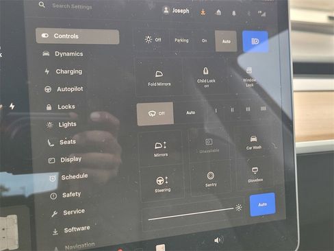 Used 2018 Tesla Model 3 Long Range image 28