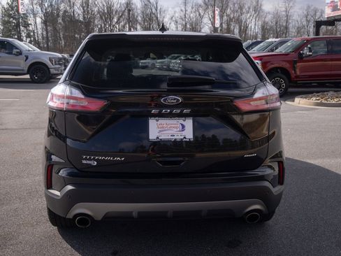 Used 2024 Ford Edge Titanium image 8