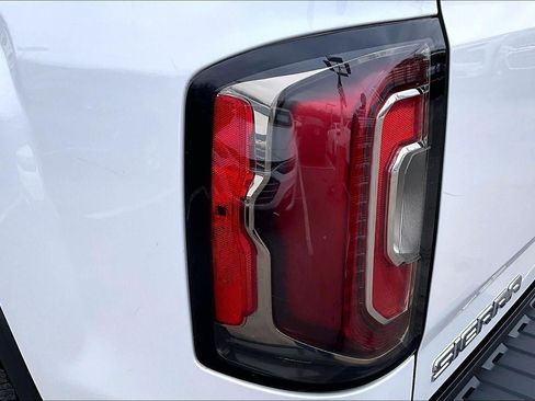 Used 2017 GMC Sierra 1500 Denali w/ Denali Ultimate Package image 23