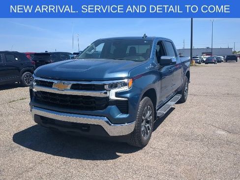 Used 2024 Chevrolet Silverado 1500 LT AWD/4WD image 13