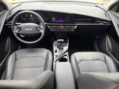 Certified 2023 Kia Niro EX FWD image 20