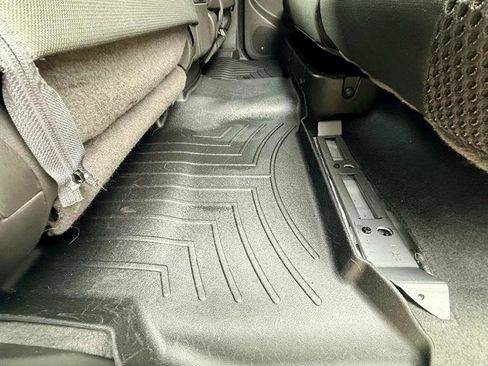 Used 2019 Nissan Frontier PRO-4X image 25