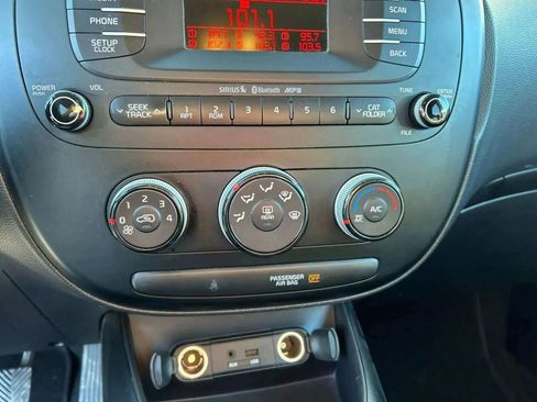 Used 2014 Kia Soul image 17