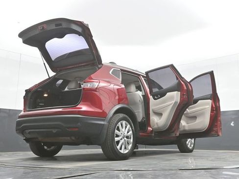 Used 2020 Nissan Rogue Sport SV w/ All-Weather Package AWD/4WD image 52