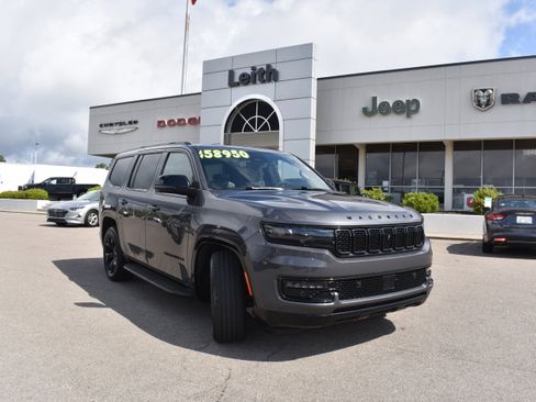 Used 2024 Jeep Wagoneer Series II w/ Convenience Group I image 1
