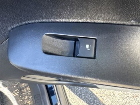 Used 2021 Ford Escape SEL image 32