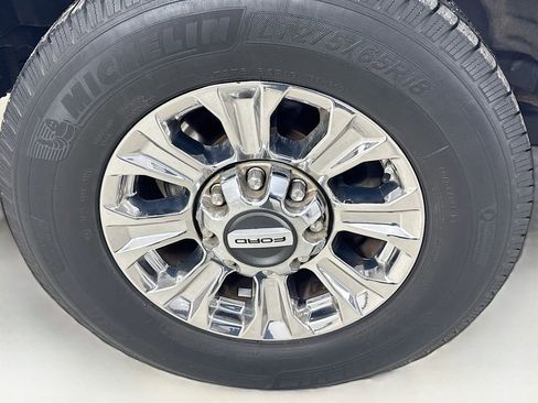 Used 2017 Ford F250 Lariat w/ Chrome Package RWD image 39