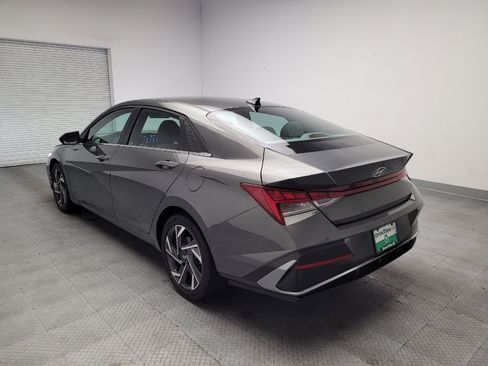 Used 2025 Hyundai Elantra SEL FWD image 5