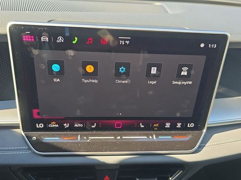 New 2026 Volkswagen Tiguan SE image 26