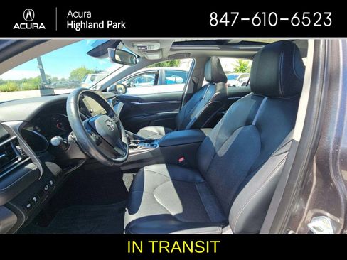 Used 2022 Toyota Camry XSE w/ Navigation Package FWD image 5