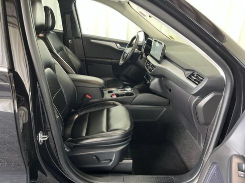 Used 2024 Ford Escape Platinum AWD/4WD image 20
