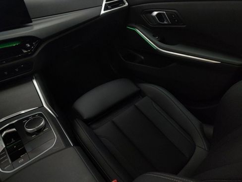 Used 2025 BMW 330i xDrive Sedan w/ M Sport Package image 25