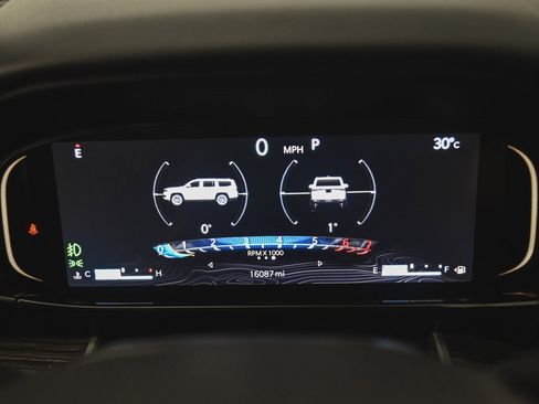 Used 2022 Jeep Wagoneer Series III image 16