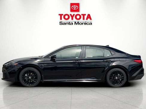 New 2026 Toyota Camry SE FWD image 8