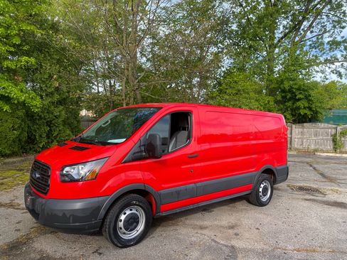 Used 2018 Ford Transit 150 130 Low Roof RWD image 1