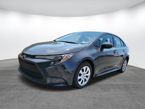 Used 2026 Toyota Corolla LE FWD image 16