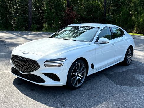 New 2026 Genesis G70 2.5T Prestige image 3