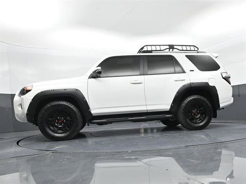 Certified 2022 Toyota 4Runner SR5 Premium w/ Moonroof Package RWD image 34