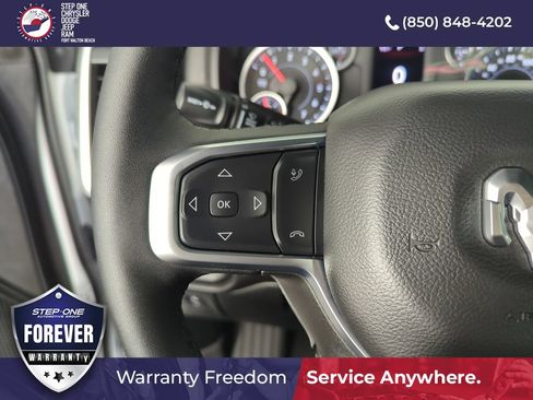 Used 2025 RAM 1500 Big Horn RWD image 21