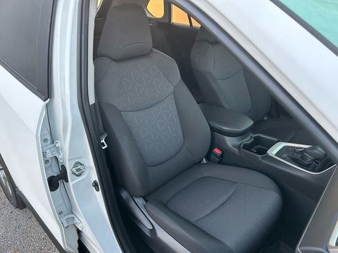 Used 2025 Toyota RAV4 XLE image 14