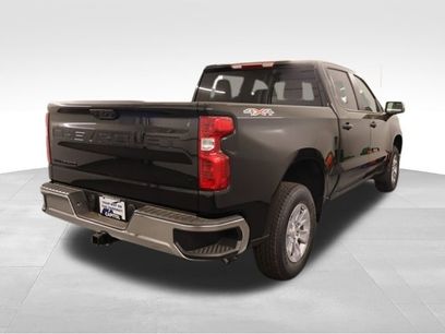 New 2026 Chevrolet Silverado 1500 LT w/ LPO, Dark Essentials Package