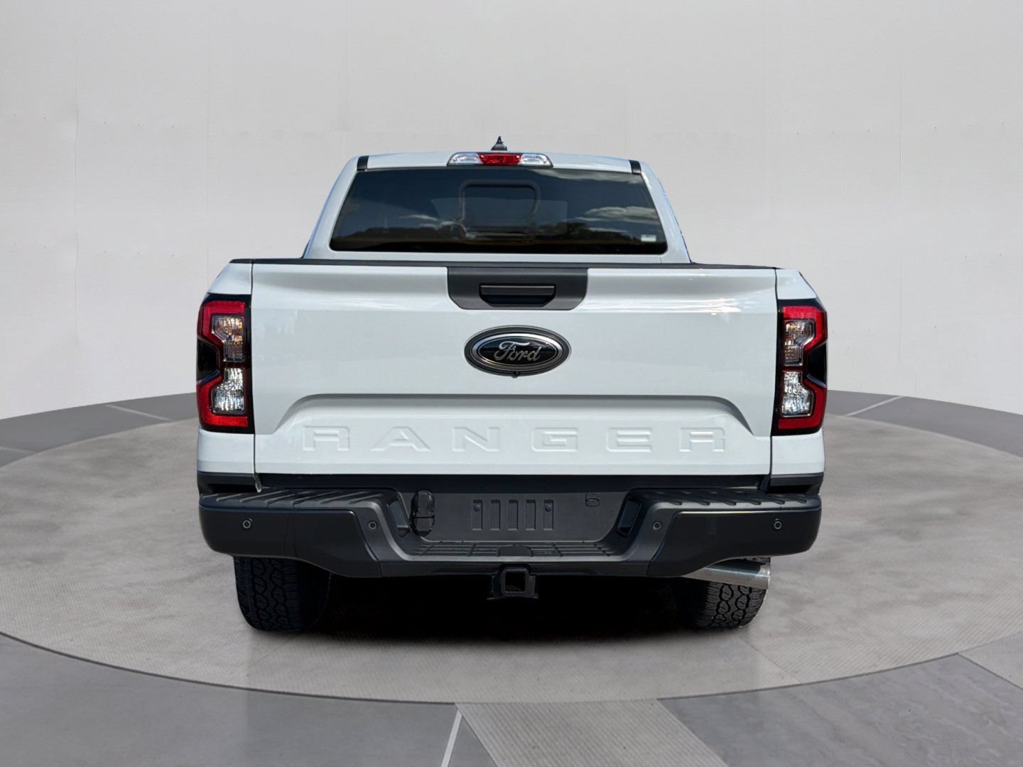 New 2026 Ford Ranger XLT w/ Equipment Group 301A High AWD/4WD image 4