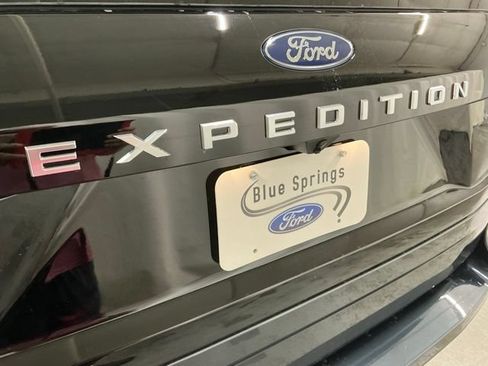 New 2026 Ford Expedition Active AWD/4WD image 5