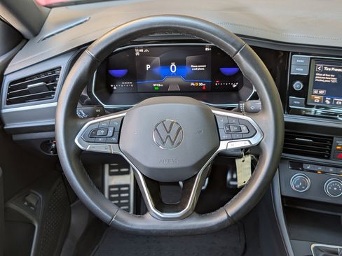 Used 2024 Volkswagen Jetta Sport image 23