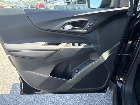 Used 2023 Chevrolet Equinox RS w/ LPO, Floor Liner Package image 19