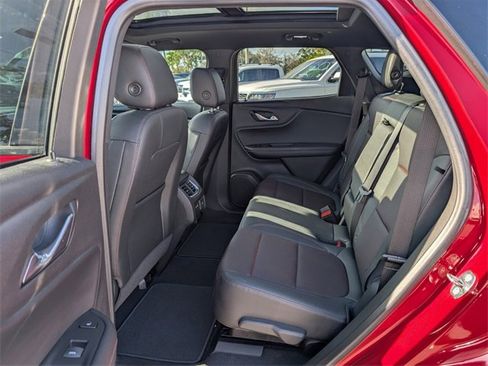 Used 2021 Chevrolet Blazer RS w/ Enhanced Convenience Package image 7