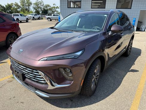 Used 2024 Buick Envision Preferred AWD/4WD image 5