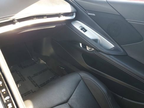 Used 2024 Chevrolet Corvette Stingray Convertible image 25