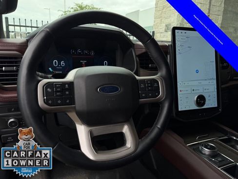 Used 2022 Ford Expedition Limited RWD image 11