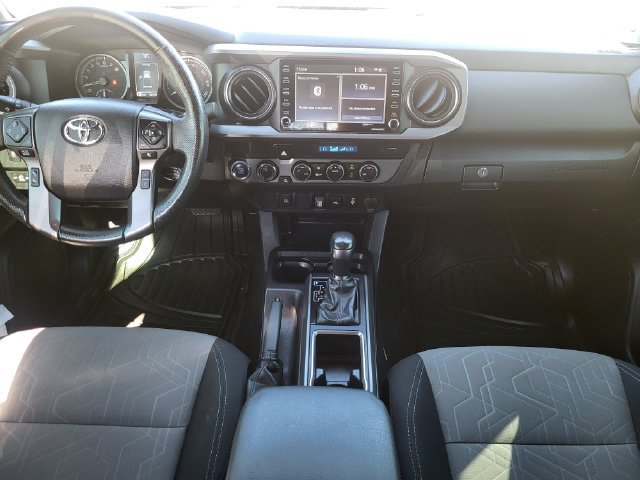 Used 2022 Toyota Tacoma TRD Off-Road AWD/4WD image 23