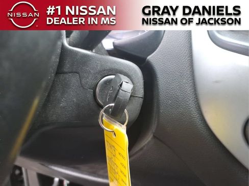 Used 2020 Chevrolet Colorado LT w/ Safety Package RWD image 15