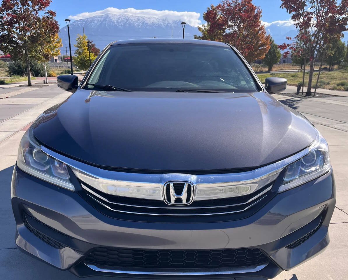 Used 2017 Honda Accord LX image 2