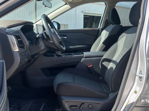 Used 2023 Nissan Rogue SV image 21