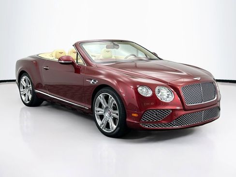 Used 2017 Bentley Continental GT image 3