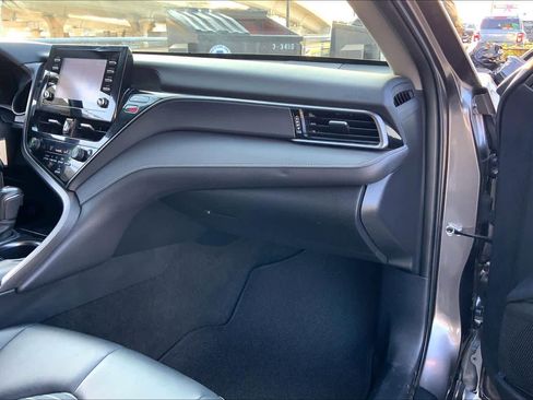Used 2023 Toyota Camry SE image 17