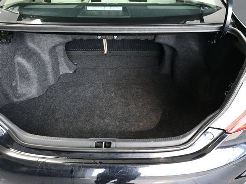 Used 2014 Toyota Camry LE FWD image 15